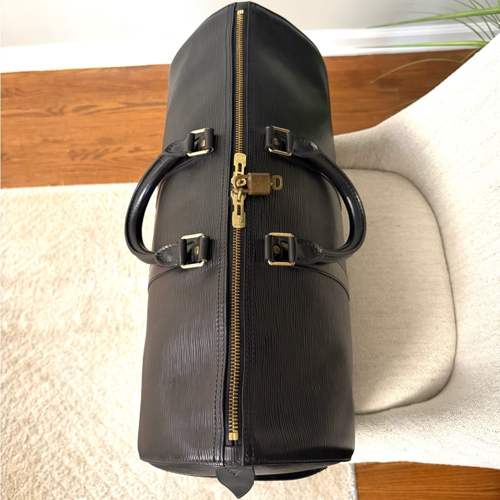 Authentic Louis Vuitton unisex Keepall 45 bag black Epi leather - Picture 16 of 16